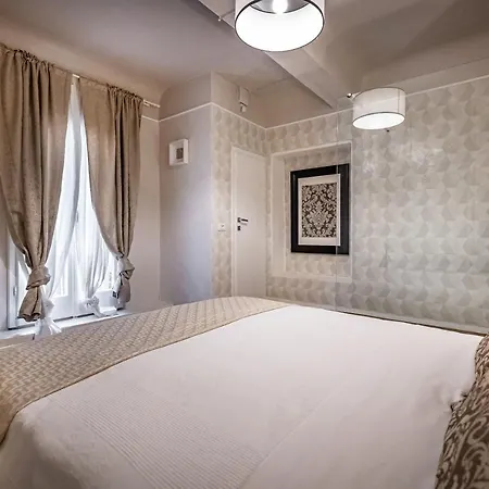 Апартаменты Yid Gallery Art&design In The Heart Of *